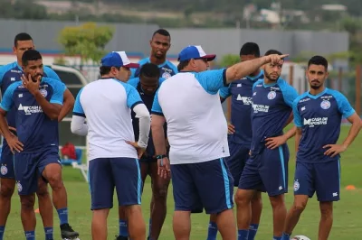 Embalado, Bahia visita o Operário-PR em Ponta Grossa