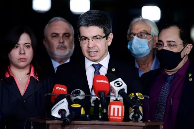 Senadores protocolam pedido de CPI para apurar corrupção no MEC