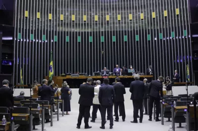 Câmara conclui votação de projeto que limita ICMS dos combustíveis
