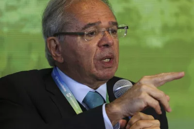 Ministro diz que governo está atuando para reduzir impostos e inflação