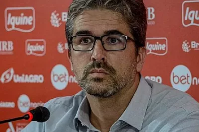 Por questões familiares, Rodrigo Pastana deixa a direção de futebol do Vitória