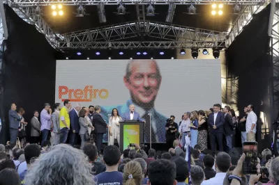 PDT lança candidatura de Ciro Gomes à Presidência da República