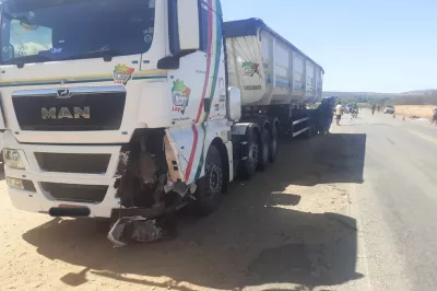 Homem morre após batida entre moto e carreta no sudoeste da Bahia