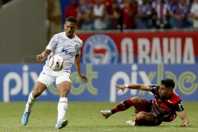 Com brilho de Davó, Bahia bate o Ituano na Fonte Nova