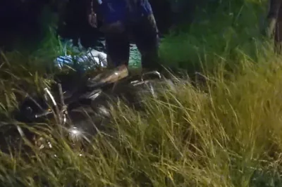 Casal de adolescentes e criança de 7 anos morrem em acidente entre carro e moto em Feira de Santana