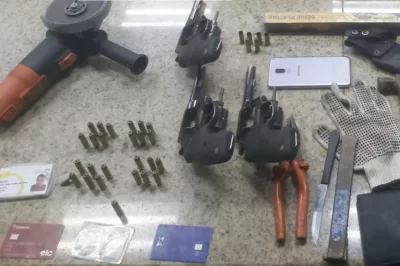 Homem é morto e outro é preso após furtarem armas em banco e se esconderem em academia