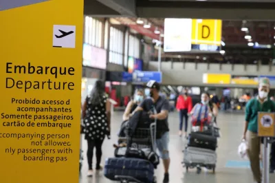Anvisa aprova fim da obrigatoriedade de máscaras em aviões