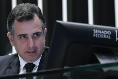 Presidente do Senado reúne líderes para viabilizar piso da enfermagem