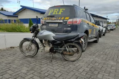 PRF na Bahia recupera dois veículos na BR 101