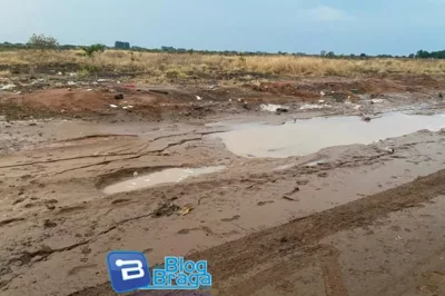 Chuva provoca alagamentos e deixa carros atolados em Luís Eduardo Magalhães
