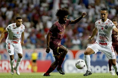 Bahia leva dois gols, mas reage e busca empate com o Operário na Fonte Nova