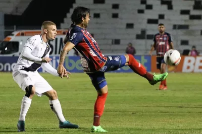 Bahia perde para Ponte Preta no Moisés Lucarelli