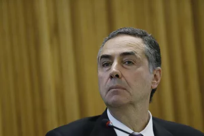 Ministro do STF suspende aplicação do piso nacional da enfermagem