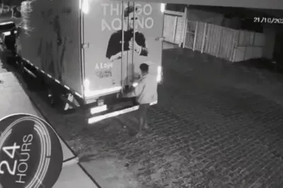 Homem tenta arrombar caminhão com equipamentos de Thiago Aquino