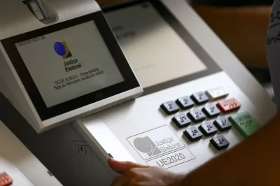 TRE-BA inicia inseminação e lacração das urnas eletrônicas, para segundo turno de eleição