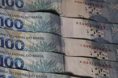 Desenrola: 10 milhões com dívidas de até R$ 100 tiveram nome limpo com programa, diz Fazenda