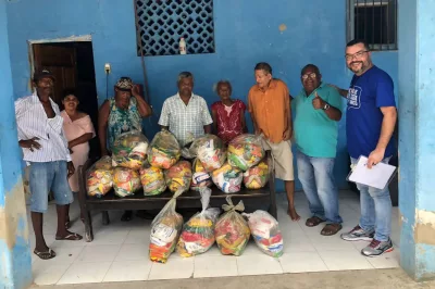 Quase 1 tonelada de alimentos é entregue pela prefeitura aos lares de idosos de Alagoinhas