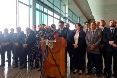 Bolsonaro faz discurso rápido, reprova interdições e não cita vitória de Lula