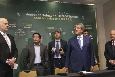 Representação do PL quer invalidar votos de alguns modelos de urnas