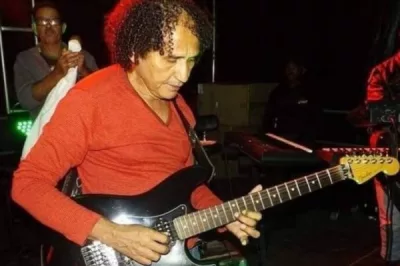 Morre Tony Oliveira, guitarrista da banda de Edson Gomes
