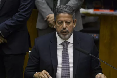 PEC da Transição será votada na terça-feira, diz presidente da Câmara