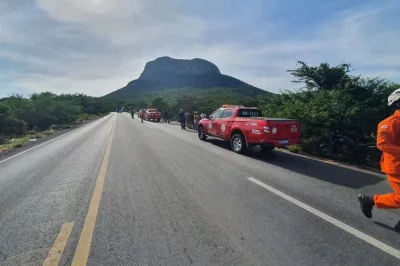 Corpo de Bombeiros reforça buscas por criança desaparecida após acidente na Serra da Mangabeira