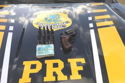 Idoso bêbado é preso em Jequié trafegando na BR 116 com arma de fogo e munições