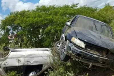 Cinco pessoas ficam feridas após colisão na BR-324, interior da Bahia