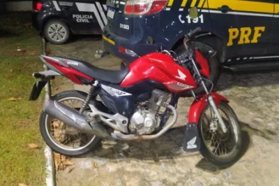 Em Alagoinhas, homem que conduzia motocicleta adulterada é detido pela PRF por receptação e uso de documento falso