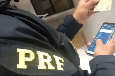 Após abordagem a ônibus na BR 116, PRF prende passageiro por uso documento falso