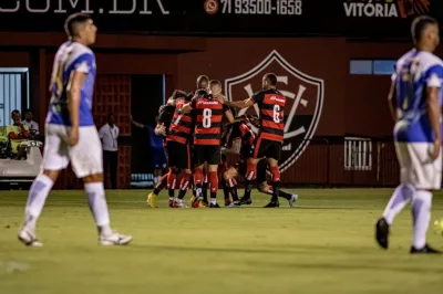 Vitória vence Jacobinense por 2 a 0, se afasta do Z2 e mira o G4