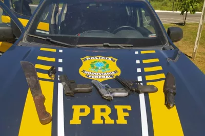 Com roupas camufladas, três homens são presos portando pistolas, revólver e farta quantidade de munição no Oeste da Bahia