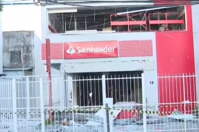 Bandidos explodem agência bancária no bairro de Periperi, em Salvador