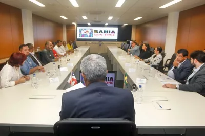 Jerônimo se reúne com centrais sindicais para abordar temas de interesse da classe trabalhadora baiana