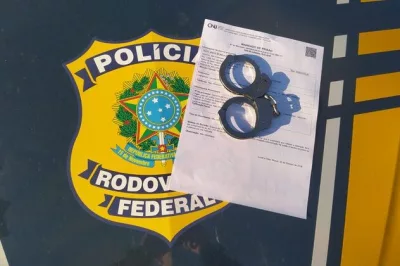 Em Catu, PRF prende foragido da justiça por tráfico de drogas