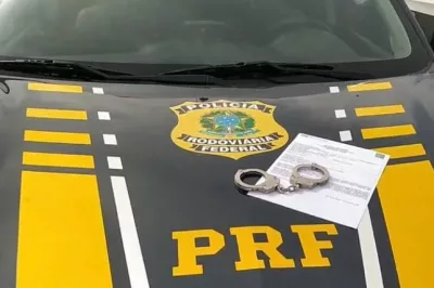 Foragido por homicídio é preso quando viajava de carro pela BR-101 em Alagoinhas