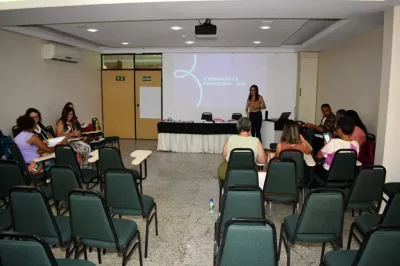Profissionais da educação participam da II Formação para Formadores do programa Educar pra Valer
