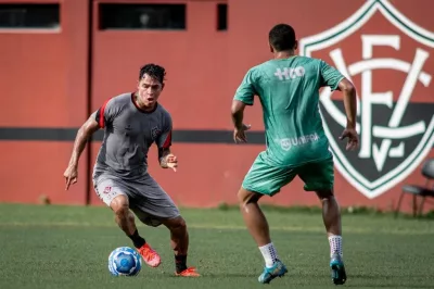 Amistoso: Vitória sai perdendo por 2 a 0, mas arranca empate no fim contra o Bahia de Feira