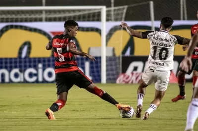 Marco Antônio sofre lesão no joelho e ficará fora dos gramados por até quatro semanas