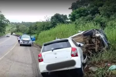 Acidente entre 3 veículos deixa 5 feridos perto de Vitória da Conquista