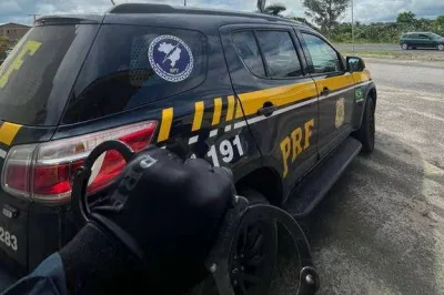 PRF cumpre mandado e prende homem acusado de homicídio em Alagoinhas