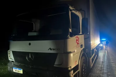 Horas após roubo, PRF recupera caminhão em São Sebastião do Passé