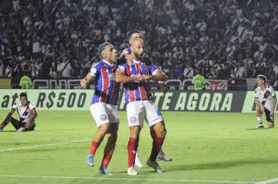 Bahia vai a São Januário e vence a primeira no Brasileiro