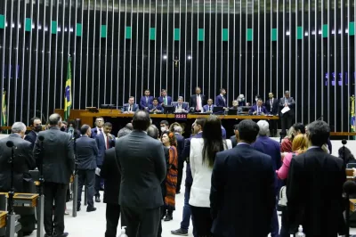 Câmara aprova a igualdade salarial entre homens e mulheres