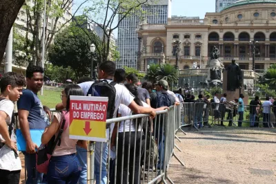 Desemprego é maior entre mulheres e negros, diz IBGE