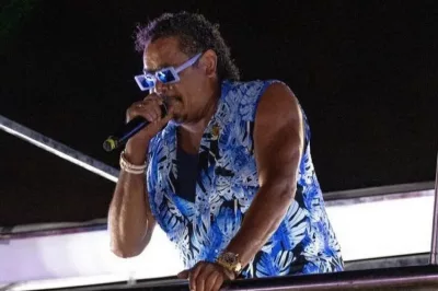 Compadre Washington teve crise hipertensiva, aponta boletim médico; estado de saúde do cantor é estável