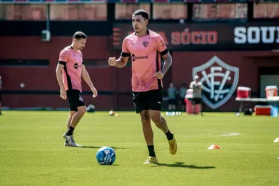 Vitória faz penúltimo treino antes de enfrentar o Guarani
