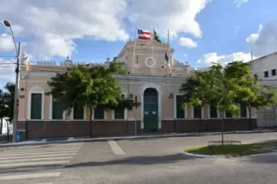 Prefeitura baiana abre concurso para 214 vagas na área de educação