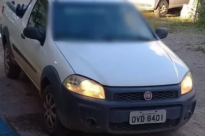 Duas pessoas são rendidas por bandidos armados ao chegar em casa, na Santa Terezinha