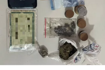 Policiais do 4° BPM apreendem drogas em Araçás